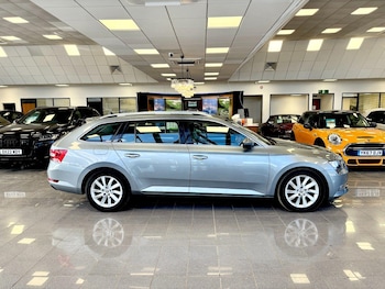 Used Skoda Superb 2018 for sale - 78245740: Photo