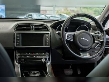 Used Jaguar XE 2017 for sale - 79708138: Photo