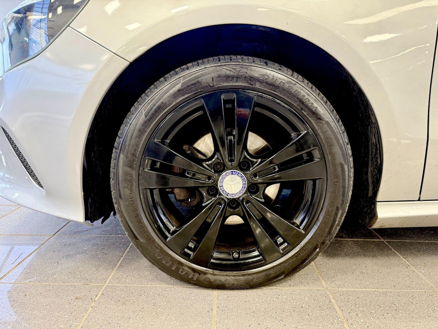 Used Mercedes-Benz A-Class 2017 for sale - 76839958: Photo 3