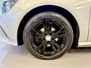 Used Mercedes-Benz A-Class 2017 for sale - 76839958: Photo