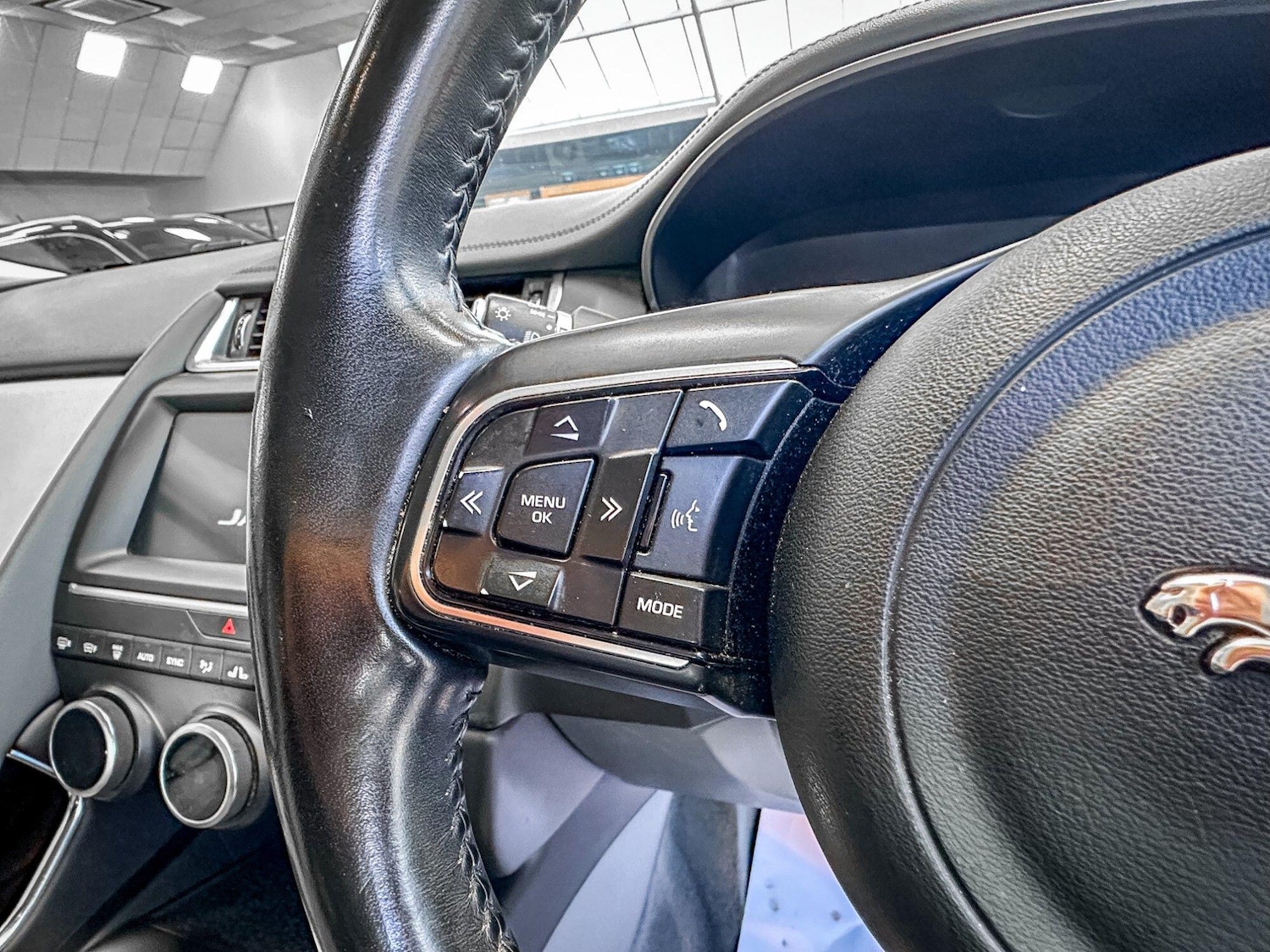 Used Jaguar E-Pace 2020 for sale - 77658828: Photo 21