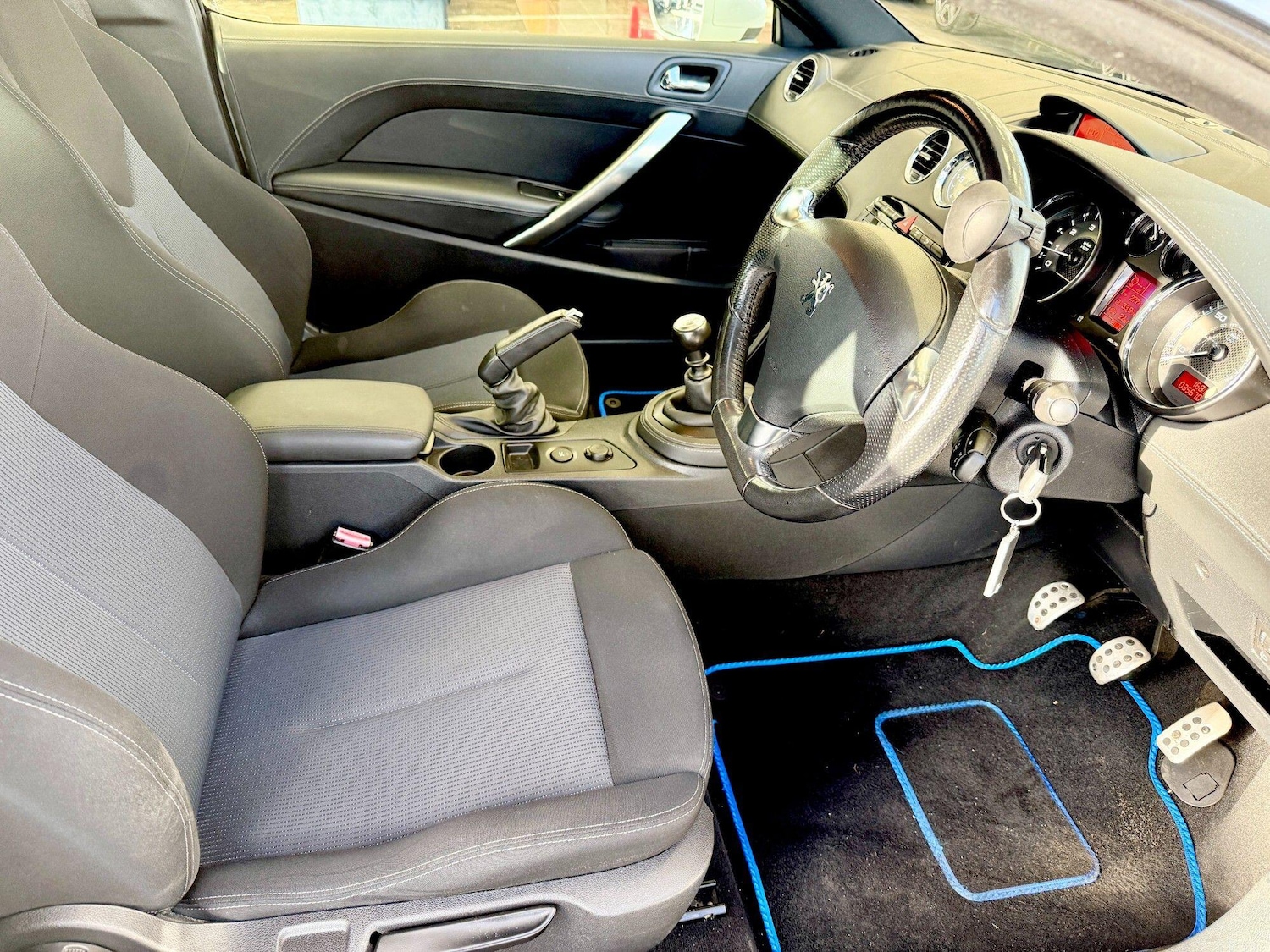 Used Peugeot RCZ 2012 for sale - 76839446: Photo 24