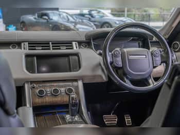 Used Land Rover Range Rover Sport 2016 for sale - 79870743: Photo