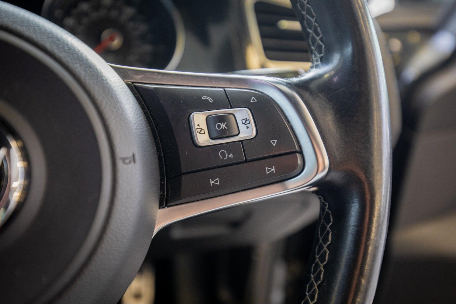 Used Volkswagen Golf 2017 for sale - 76839819: Photo 14