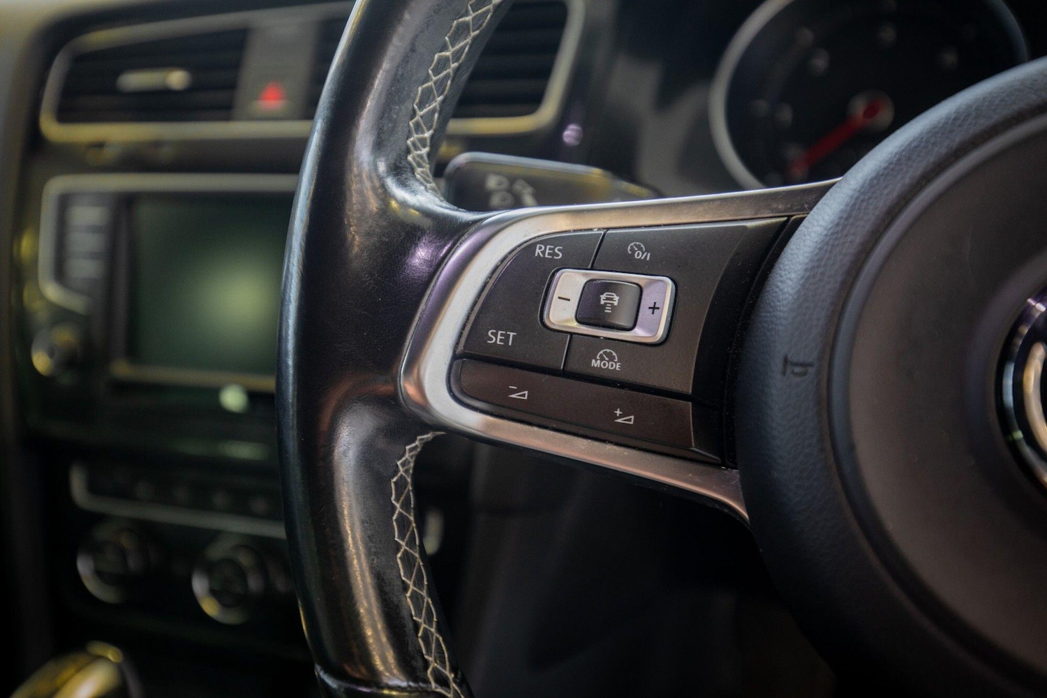 Used Volkswagen Golf 2017 for sale - 76839819: Photo 15