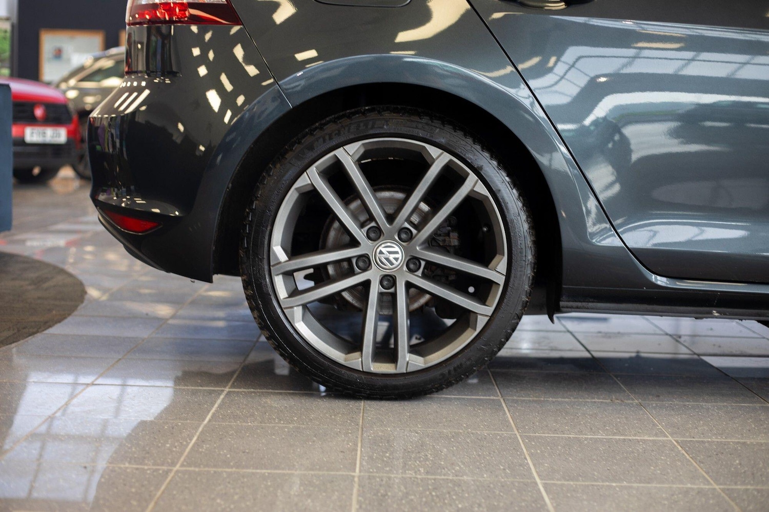 Used Volkswagen Golf 2017 for sale - 76839819: Photo 4