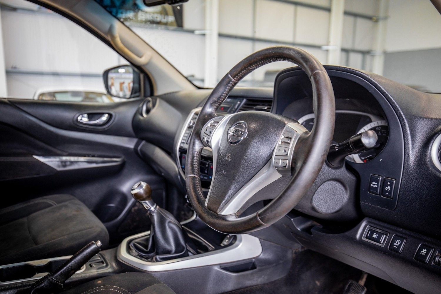 Used Nissan Navara 2018 for sale - 76839687: Photo 15