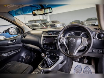 Used Nissan Navara 2018 for sale - 76839687: Photo