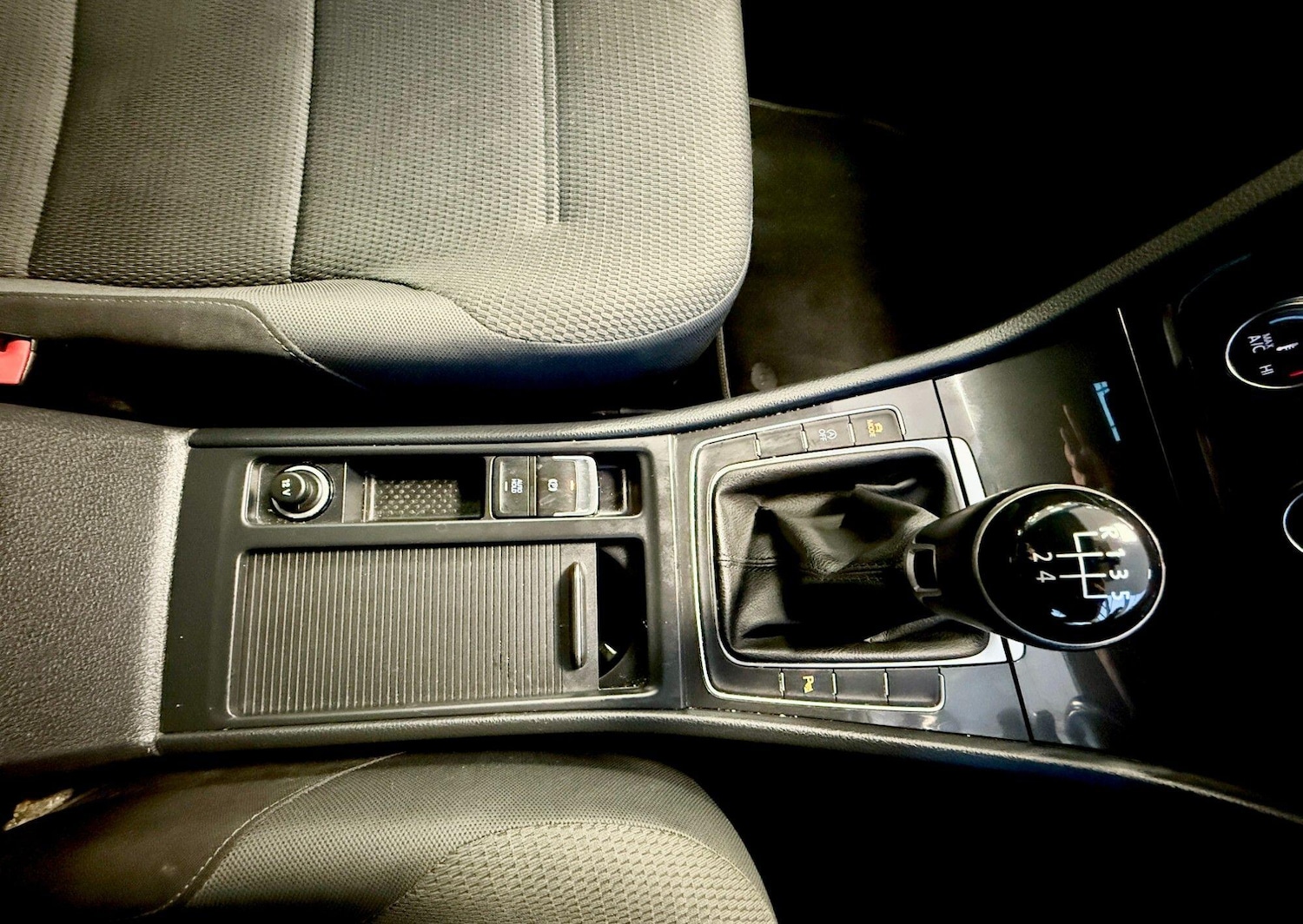 Used Volkswagen Golf 2019 for sale - 76839975: Photo 17