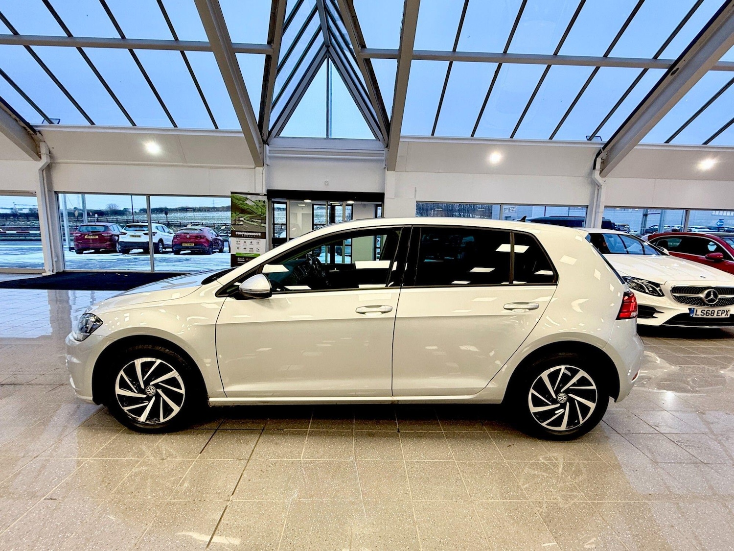 Used Volkswagen Golf 2019 for sale - 76839975: Photo 3