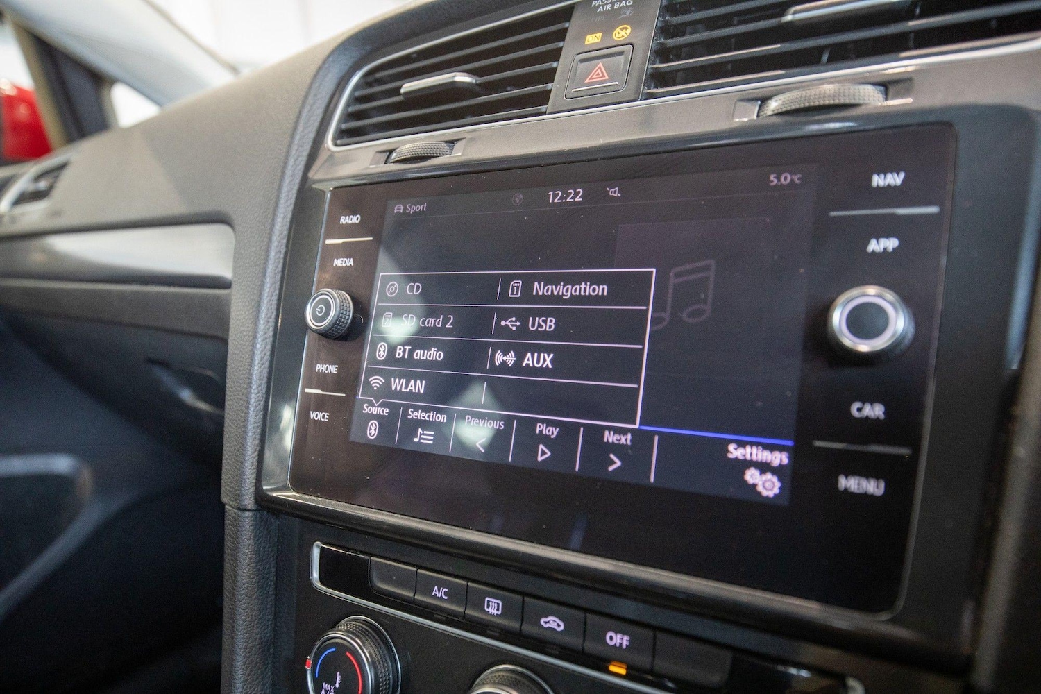 Used Volkswagen Golf 2018 for sale - 76839343: Photo 24