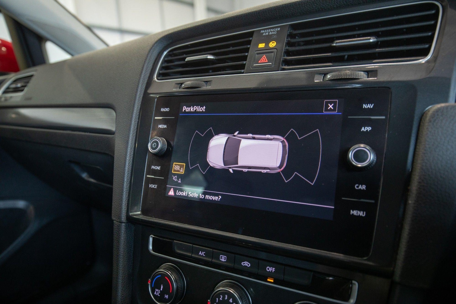 Used Volkswagen Golf 2018 for sale - 76839343: Photo 32