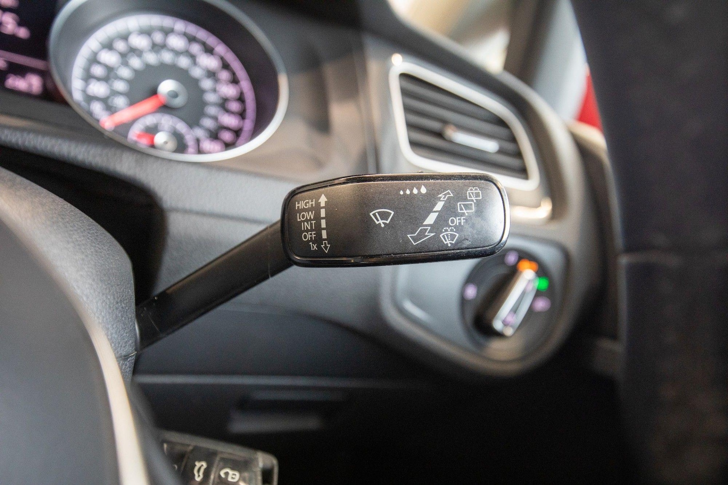 Used Volkswagen Golf 2018 for sale - 76839343: Photo 35