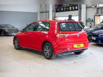 Used Volkswagen Golf 2018 for sale - 76839343: Photo