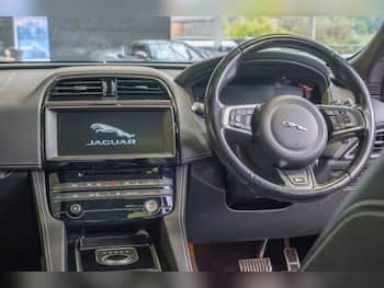 Used Jaguar F-Pace 2017 for sale - 79709215: Photo