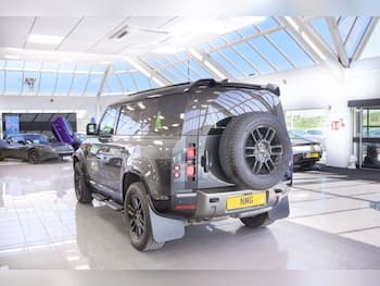 Used Land Rover Defender 2023 for sale - 79690740: Photo