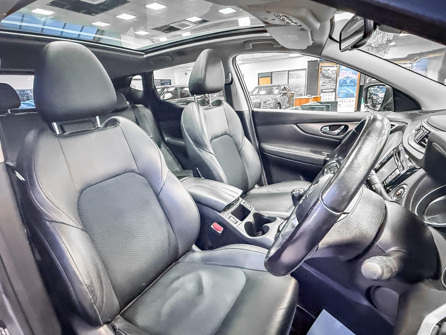 Used Nissan Qashqai 2018 for sale - 77645825: Photo 4