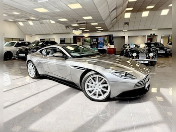 Used Aston Martin DB11 2017 for sale - 78306118: Photo