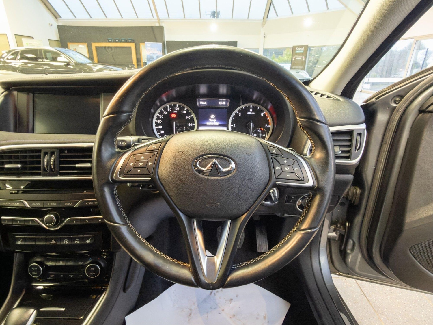 Used Infiniti Q30 for sale - 77658645: Photo 15