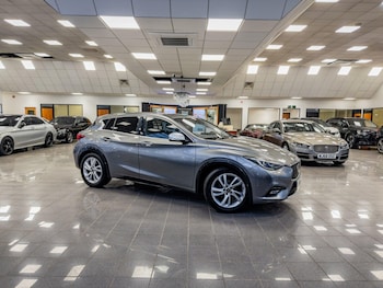 Used Infiniti Q30 2017 for sale - 77658645: Photo