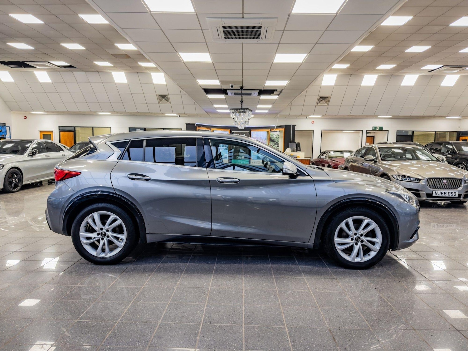 Used Infiniti Q30 for sale - 77658645: Photo 27