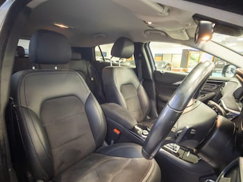 Used Infiniti Q30 2017 for sale - 77658645: Photo