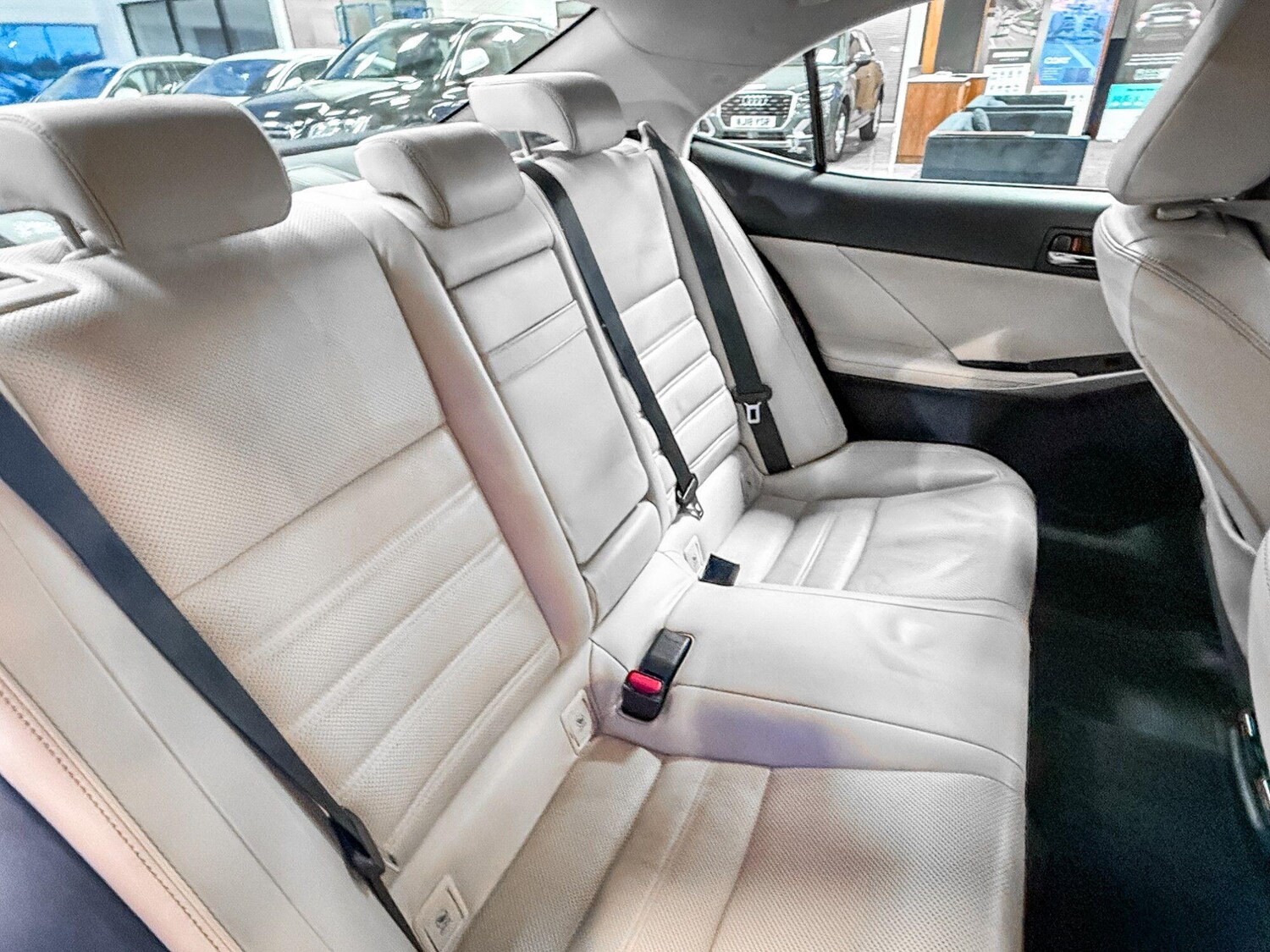 Used Lexus IS 2016 for sale - 77658827: Photo 12