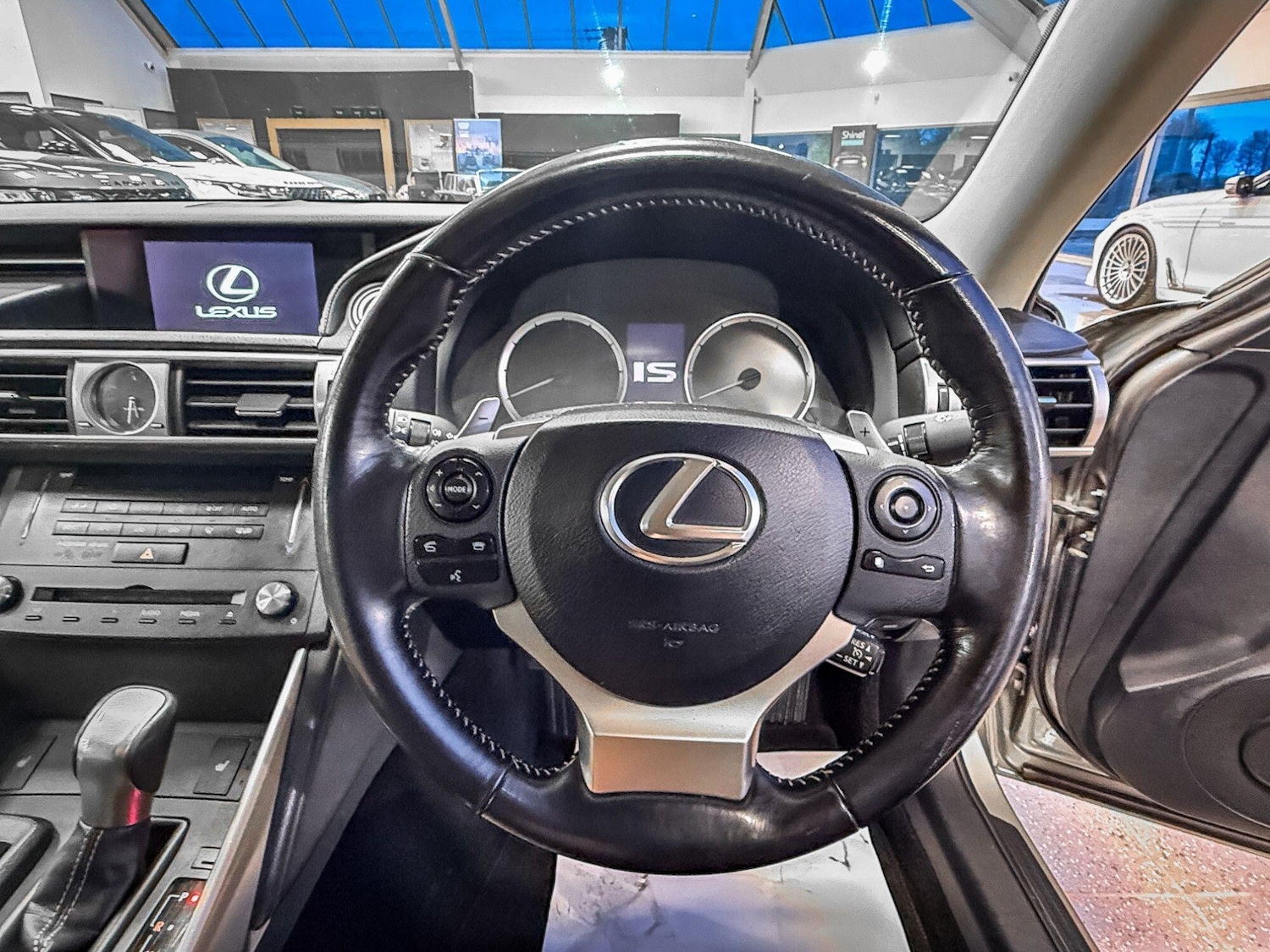 Used Lexus IS 2016 for sale - 77658827: Photo 17