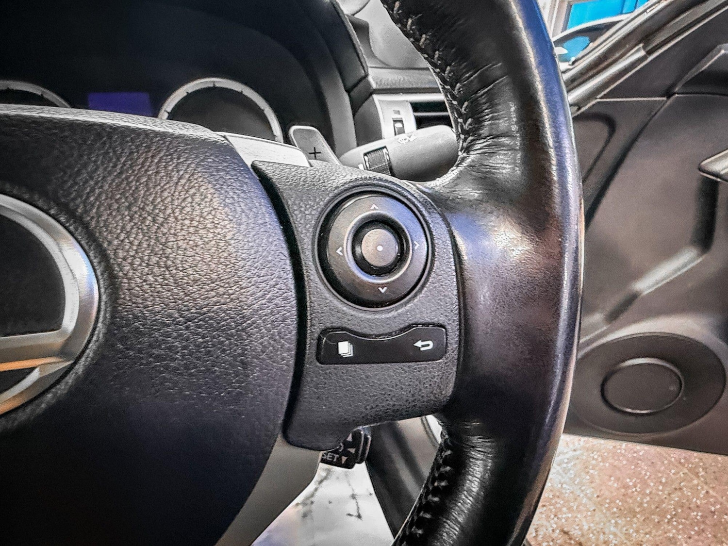 Used Lexus IS 2016 for sale - 77658827: Photo 19