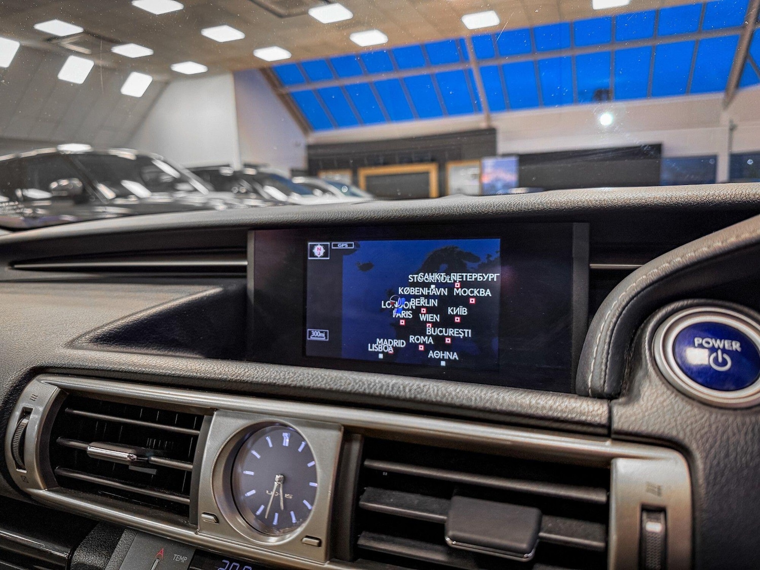 Used Lexus IS 2016 for sale - 77658827: Photo 29