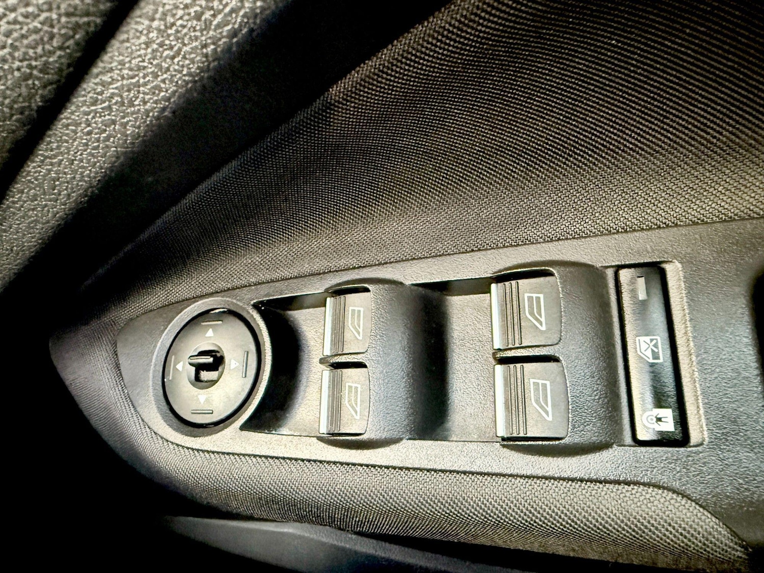 Used Ford C-Max 2016 for sale - 76839963: Photo 16