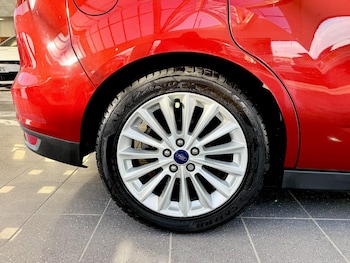 Used Ford C-Max 2016 for sale - 76839963: Photo