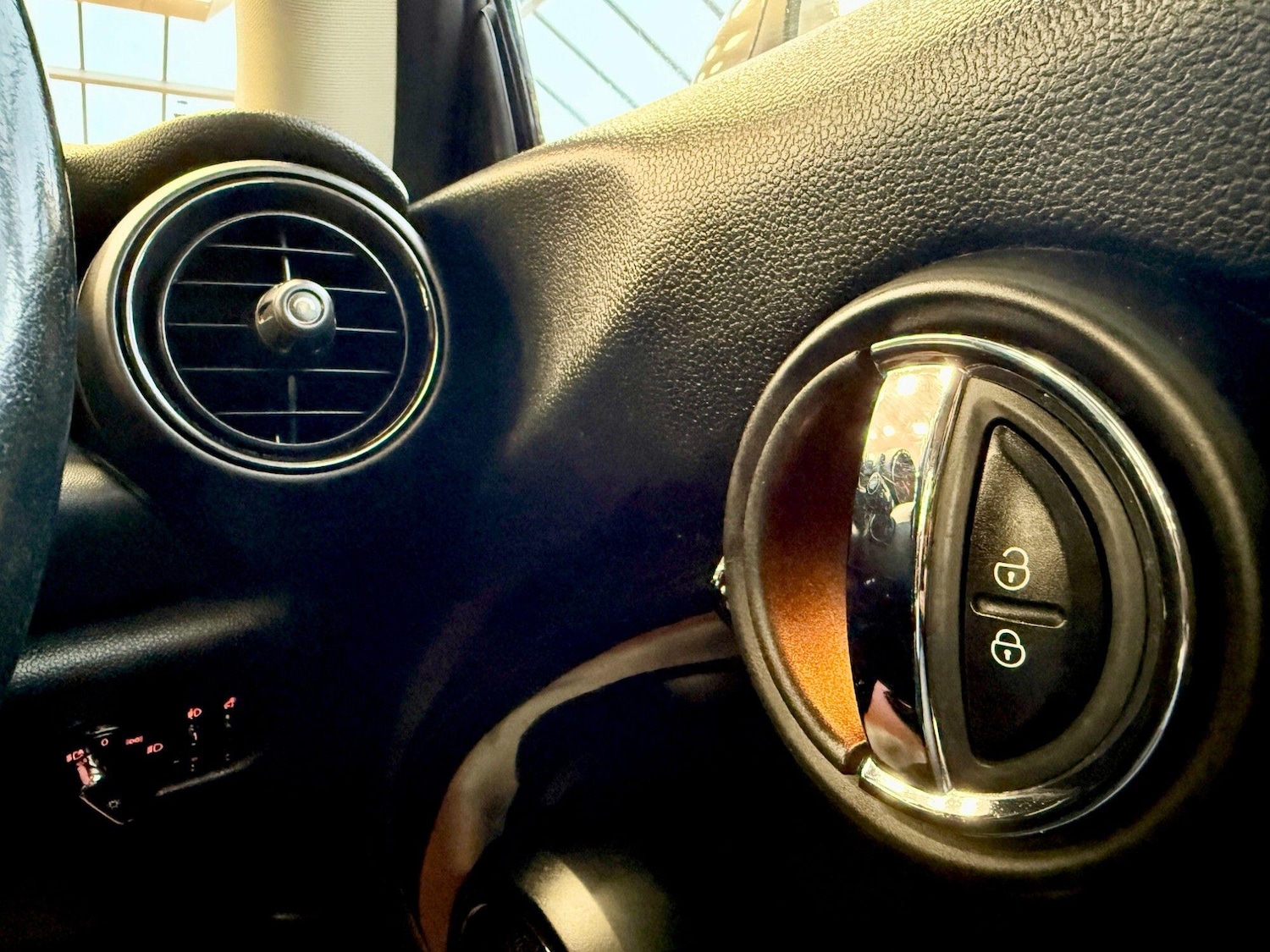 Used MINI Hatch 2017 for sale - 76839276: Photo 23