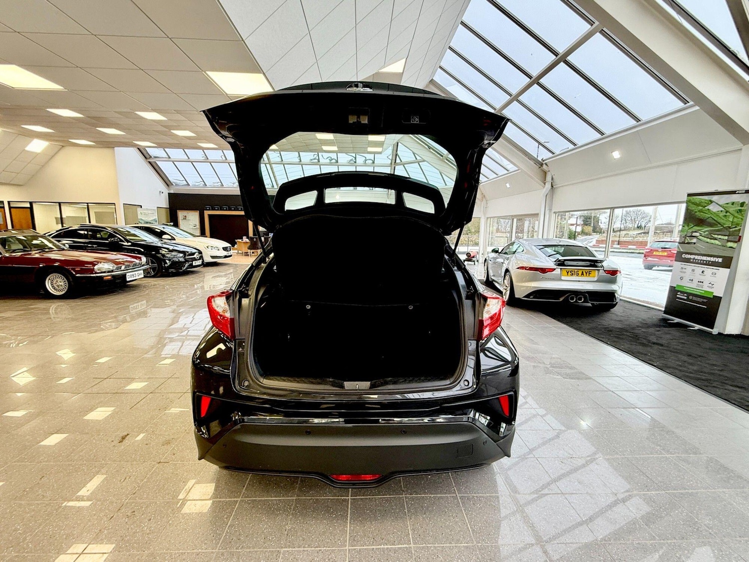 Used Toyota C-HR 2018 for sale - 76839922: Photo 21