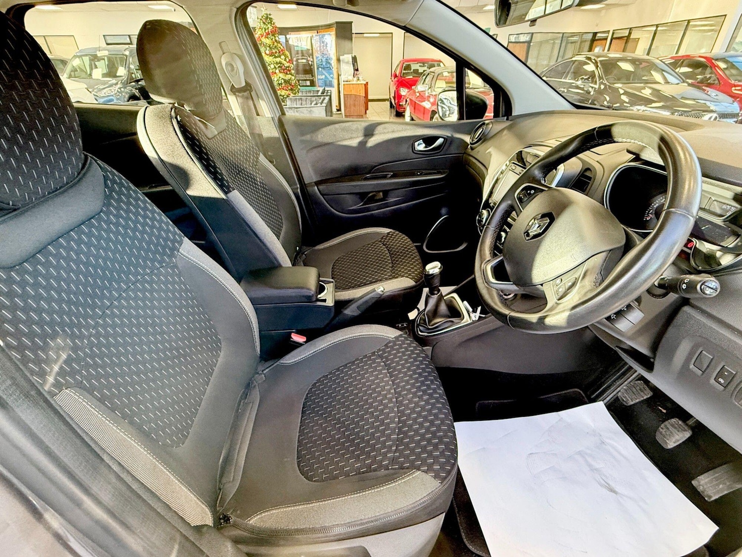 Used Renault Captur 2017 for sale - 76839280: Photo 15