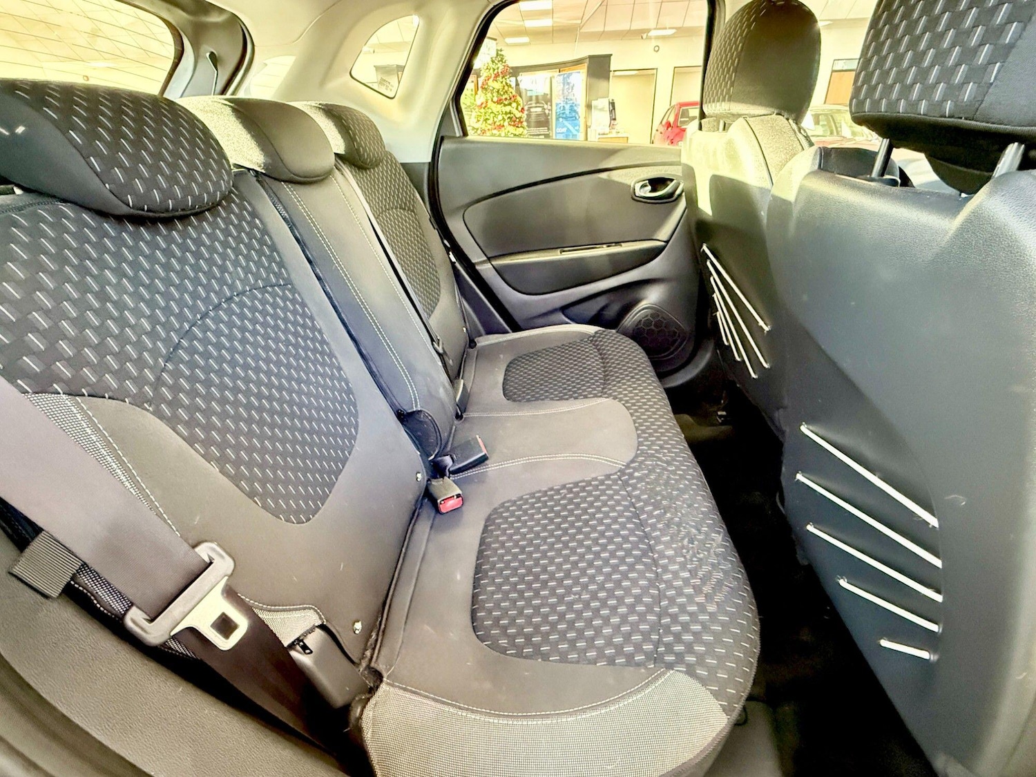 Used Renault Captur 2017 for sale - 76839280: Photo 18