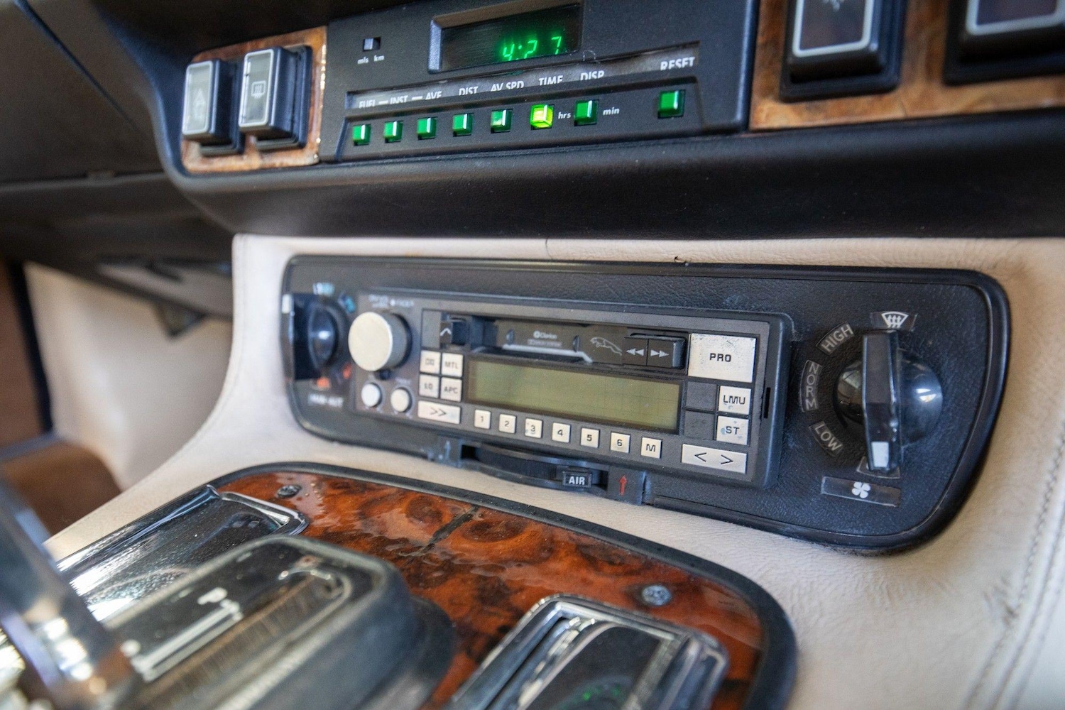 Used Jaguar XJS for sale - 76839355: Photo 15