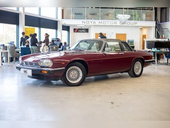 (D) - 5.3l 2d AUTO 217 BHP ***Massive History*** 2-Door