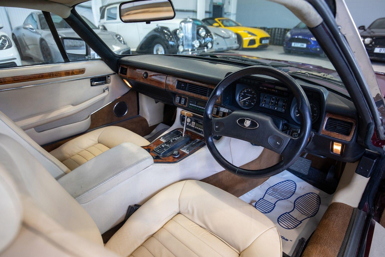 Used Jaguar XJS for sale - 76839355: Photo 3