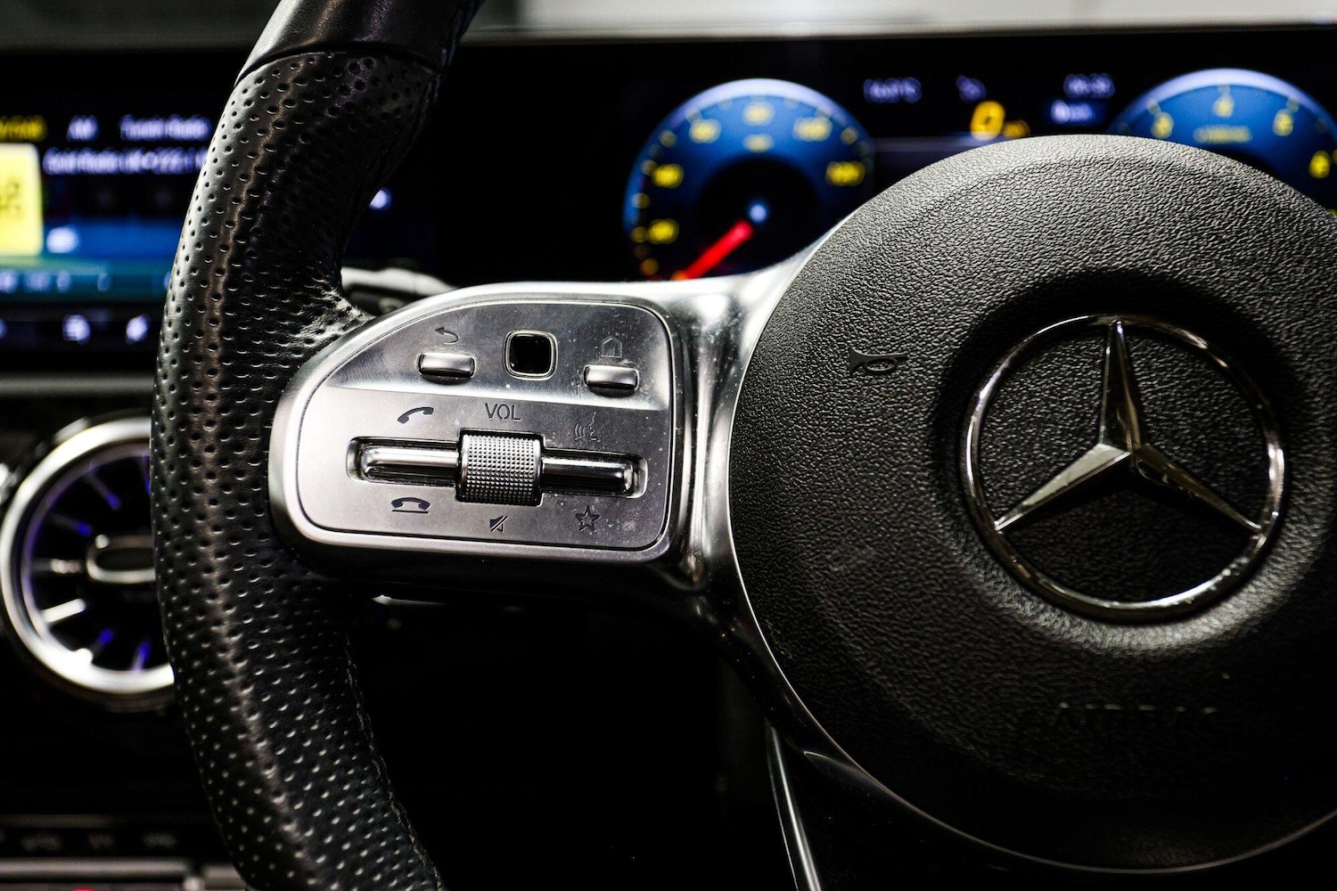 Used Mercedes-Benz CLA 2021 for sale - 76839538: Photo 37