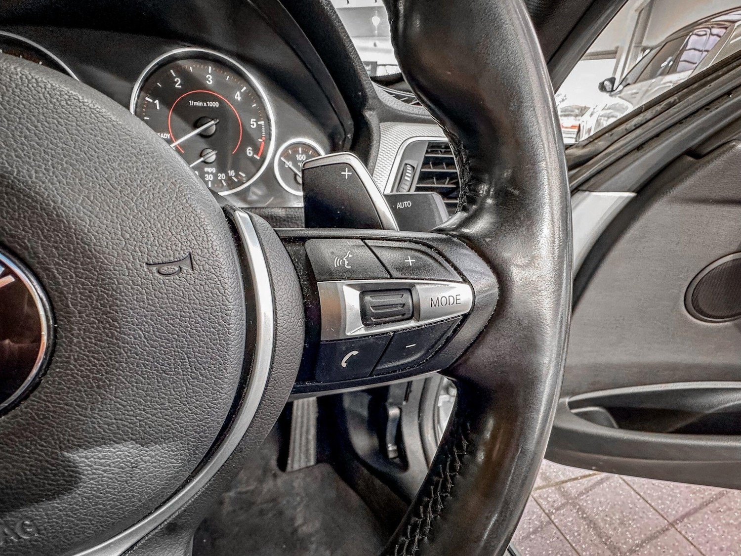 Used BMW 3 Series 2017 for sale - 77658799: Photo 16