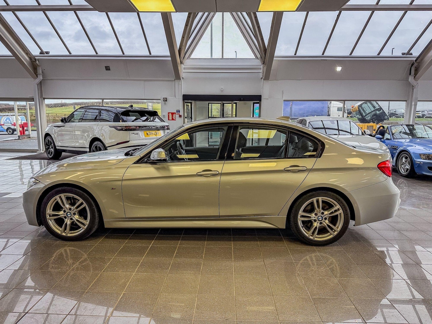 Used BMW 3 Series 2017 for sale - 77658799: Photo 29