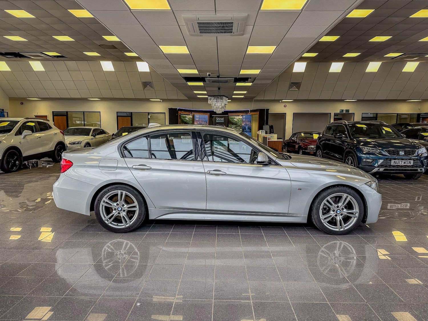 Used BMW 3 Series 2017 for sale - 77658799: Photo 30