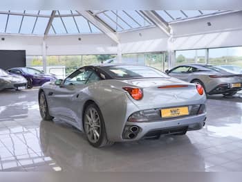 Used Ferrari California 2011 for sale - 79690676: Photo
