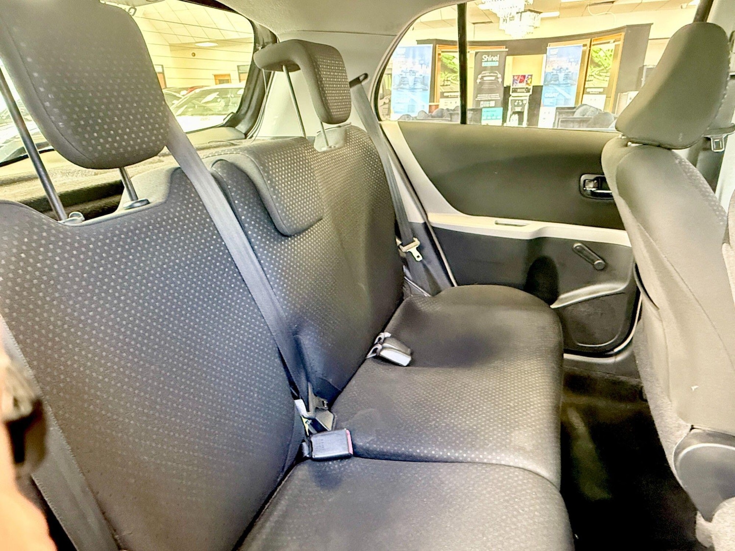 Used Toyota Yaris 2011 for sale - 76839675: Photo 11