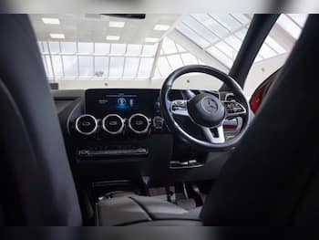 Used Mercedes-Benz GLA 2020 for sale - 79708510: Photo