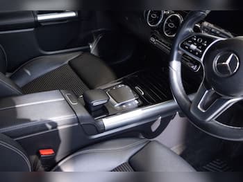 Used Mercedes-Benz GLA 2020 for sale - 79708510: Photo