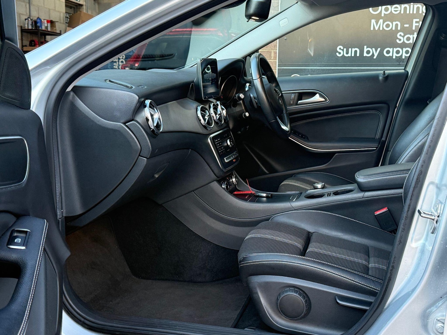 Used Mercedes-Benz GLA 2019 for sale - 77696429: Photo 63