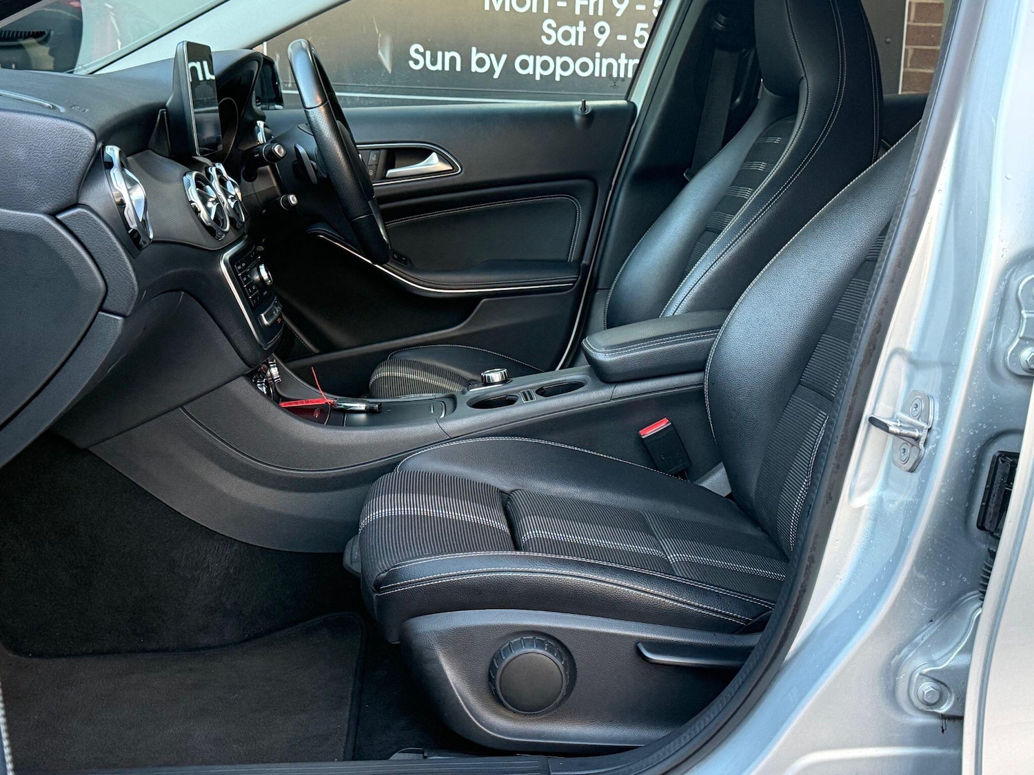 Used Mercedes-Benz GLA 2019 for sale - 77696429: Photo 64