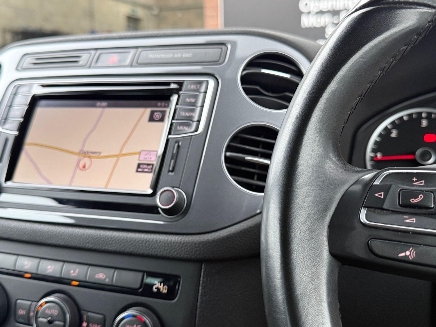 Used Volkswagen Tiguan for sale - 77808197: Photo 30